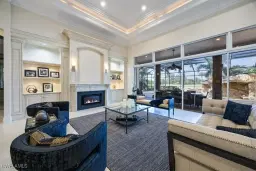 Picture of 13700 Pondview Cir, Naples, FL 34119