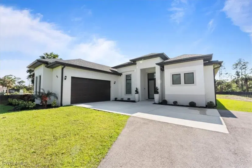 Picture of 490 39Th Ave Ne, Naples FL 34120