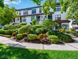 Picture of 110 La Peninsula Blvd 110, Naples, FL 34113