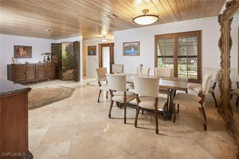 Picture of 695 7Th Ave N, Naples FL 34102