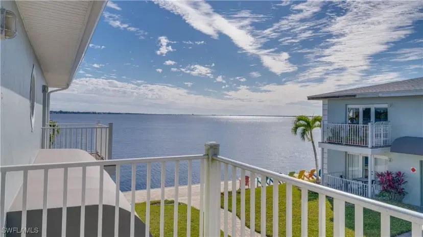 Picture of 3328 N Key Dr 7, North Fort Myers FL 33903