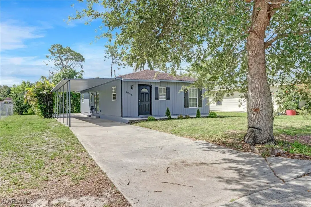 Picture of 5330 Catts St, Naples, FL 34113