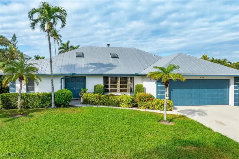 Picture of 1634 Bonita Ct, Naples FL 34102