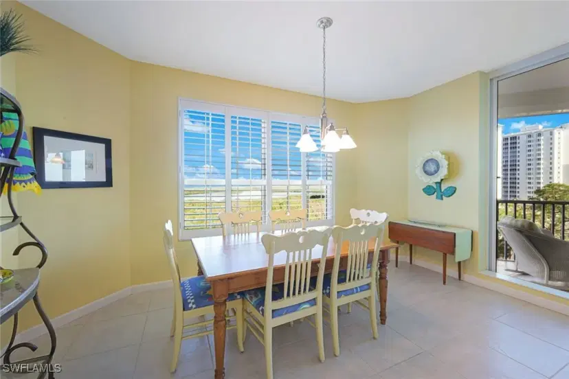 Picture of 325 Dunes Blvd 605, Naples FL 34110