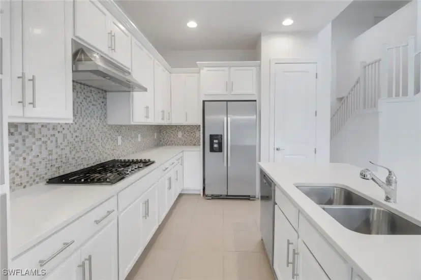 Picture of 9248 Cayman Dr, Naples FL 34114