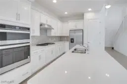 Picture of 9248 Cayman Dr, Naples, FL 34114