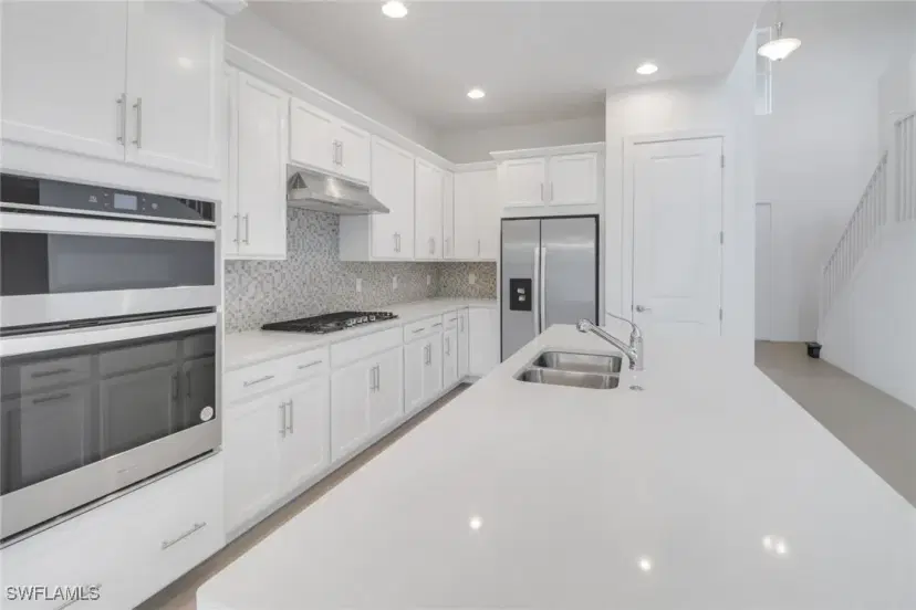 Picture of 9248 Cayman Dr, Naples FL 34114