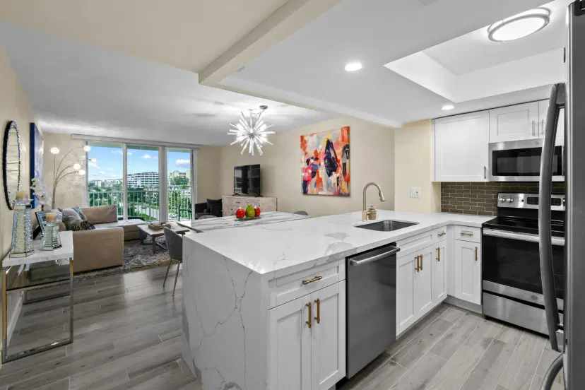 Picture of 3540 S Ocean Boulevard 611, South Palm Beach FL 33480