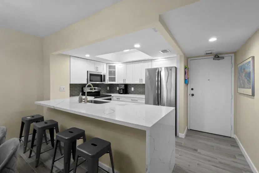 Picture of 3540 S Ocean Boulevard 611, South Palm Beach FL 33480