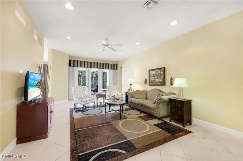 Picture of 6132 Highwood Park Ln, Naples FL 34110