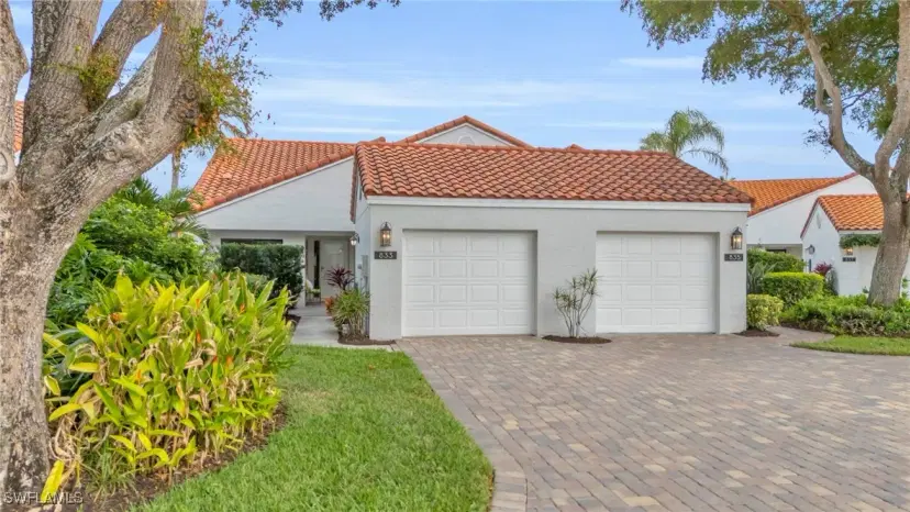 Picture of 833 Reef Point Cir, Naples FL 34108
