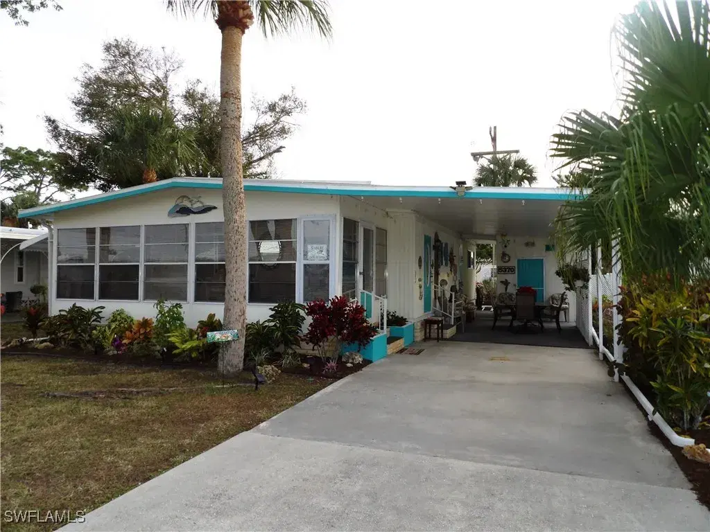 Picture of 5370 Forest Park Dr, North Fort Myers, FL 33917