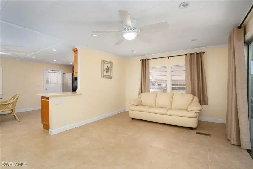 Picture of 4 Lake Diane Dr, Naples FL 34114