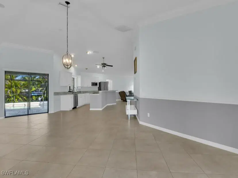 Picture of 1011 SW 4Th Ave, Cape Coral FL 33991