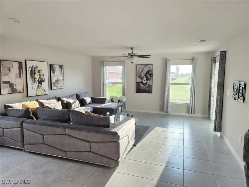Picture of 1322 NE 1St Ave, Cape Coral FL 33909