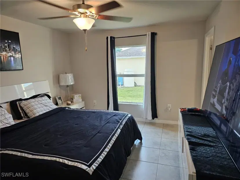 Picture of 1322 NE 1St Ave, Cape Coral FL 33909