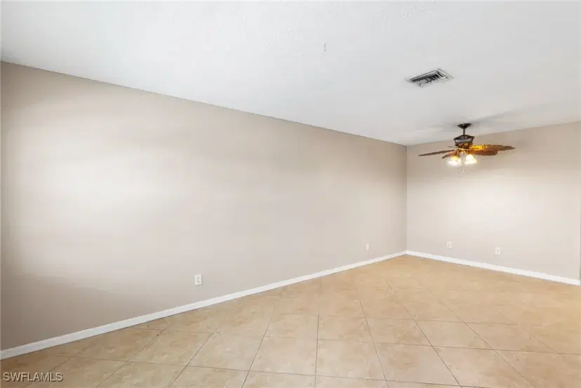 Picture of 5210 Coronado Pkwy 10, Cape Coral FL 33904