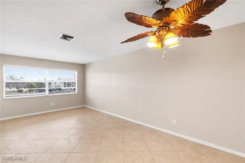 Picture of 5210 Coronado Pkwy 10, Cape Coral FL 33904