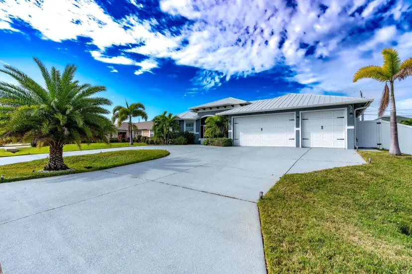 Picture of 3453 SE Hart Circle, Port St Lucie FL 34984