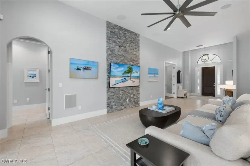 Picture of 14726 Reserve Ln, Naples FL 34109