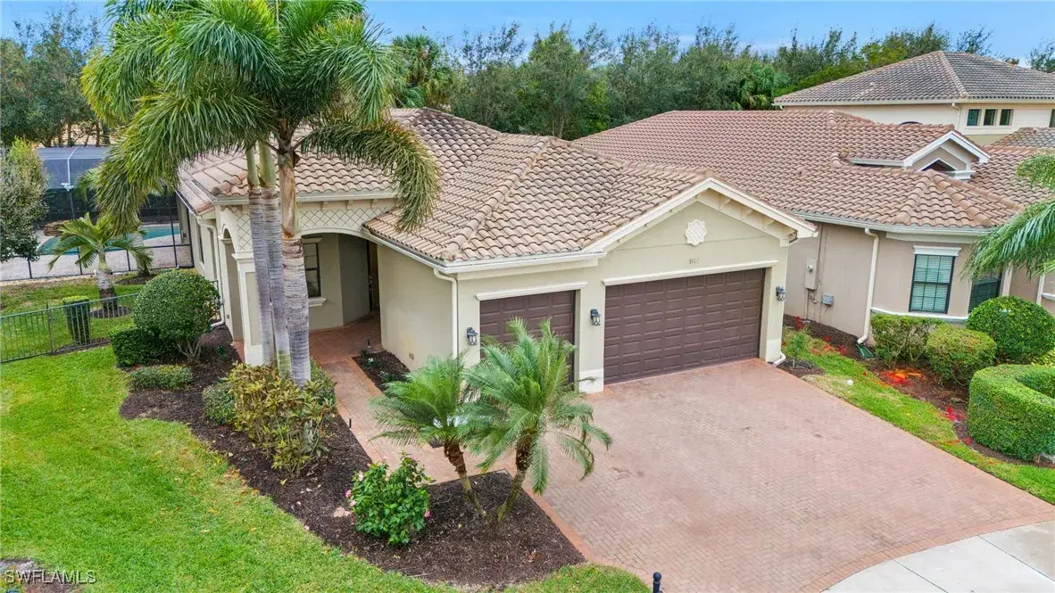 Picture of 3167 Pacific Dr, Naples, FL 34119
