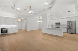 Picture of 3167 Pacific Dr, Naples, FL 34119