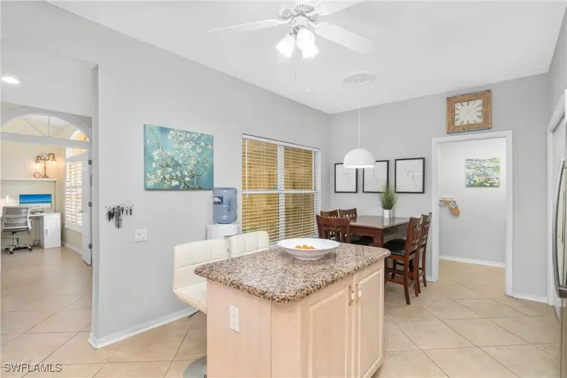 Picture of 11682 Quail Village Way 128-2, Naples FL 34119