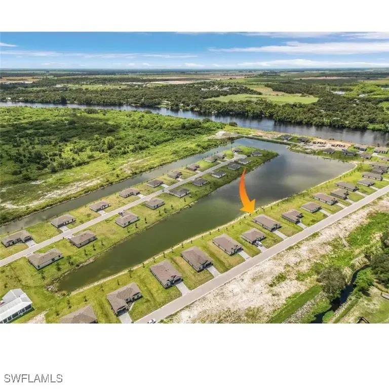 Picture of 835 Gen D Macarthur Ave, Labelle FL 33935