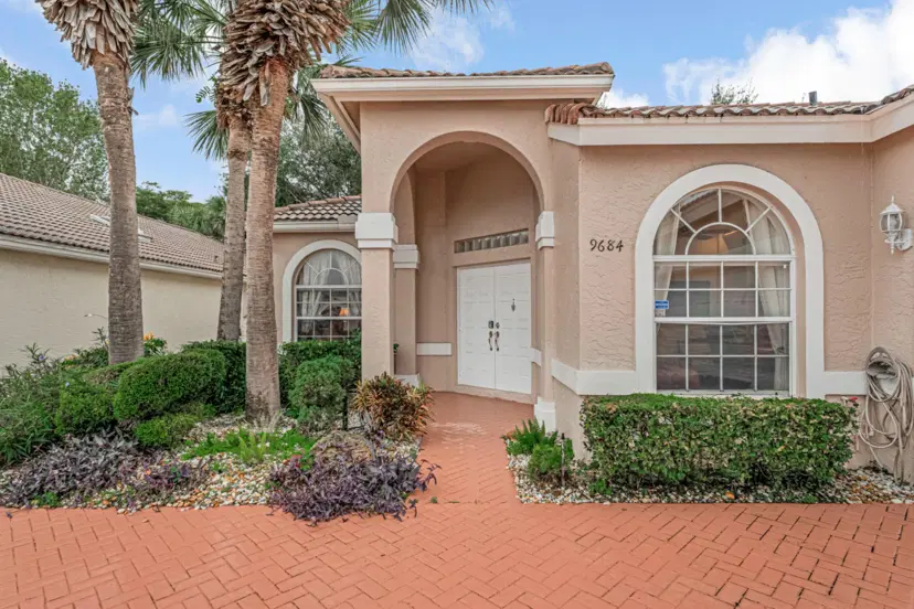 Picture of 9684 Arbor View Drive N, Boynton Beach FL 33437