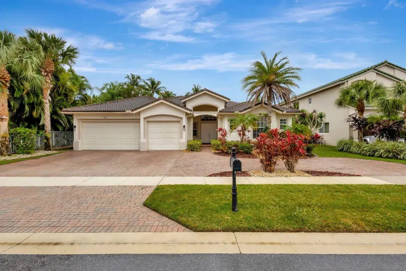 Picture of 11792 Osprey Pointe Circle, Wellington FL 33449