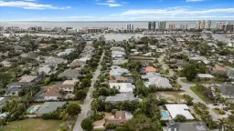Picture of 699 Binnacle Dr, Naples, FL 34103