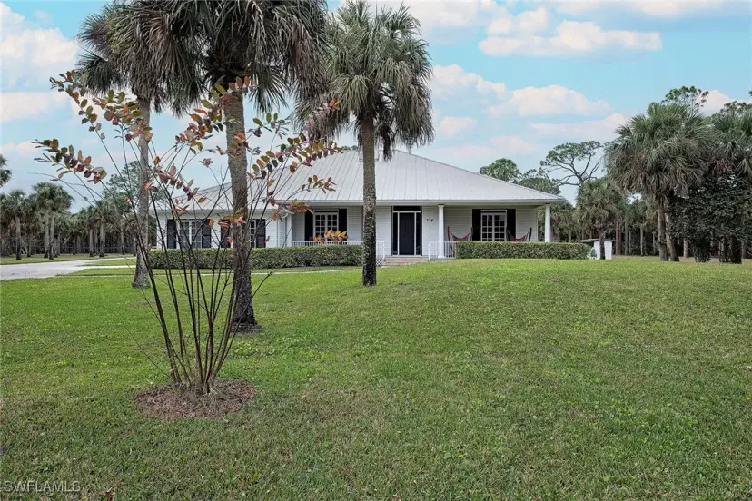 Picture of 775 3Rd St Nw, Naples FL 34120