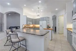 Picture of 775 3Rd St Nw, Naples, FL 34120