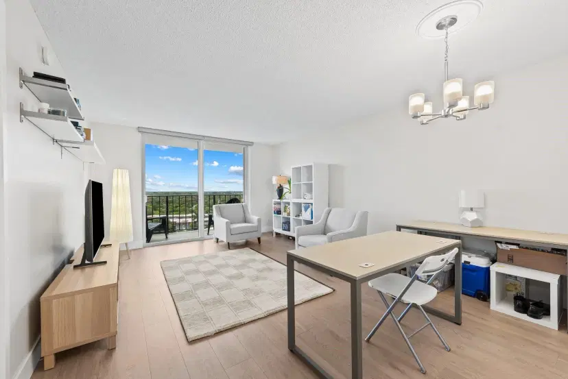 Picture of 1800 N Andrews Ave 12K, Fort Lauderdale FL 33311