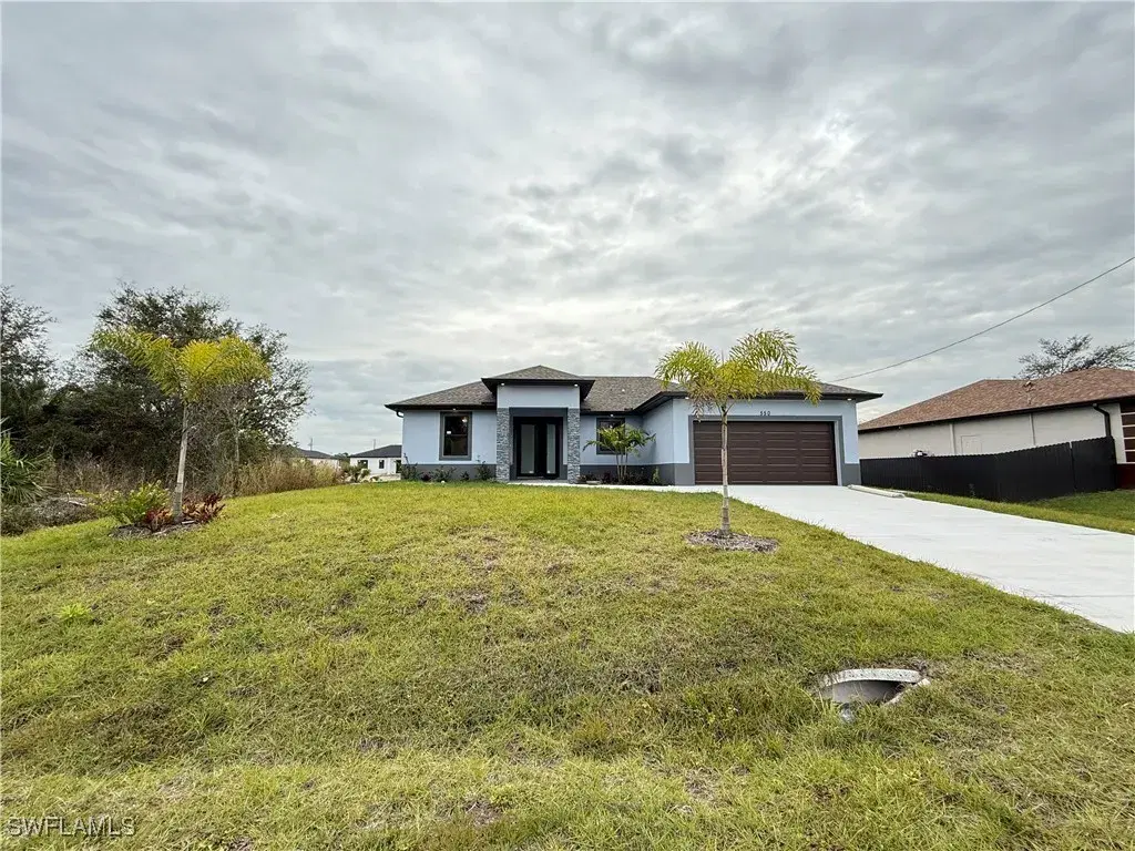 Picture of 550 Lone Star Ln, Lehigh Acres, FL 33974