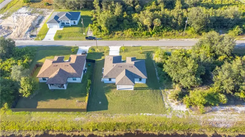 Picture of 550 Lone Star Ln, Lehigh Acres FL 33974