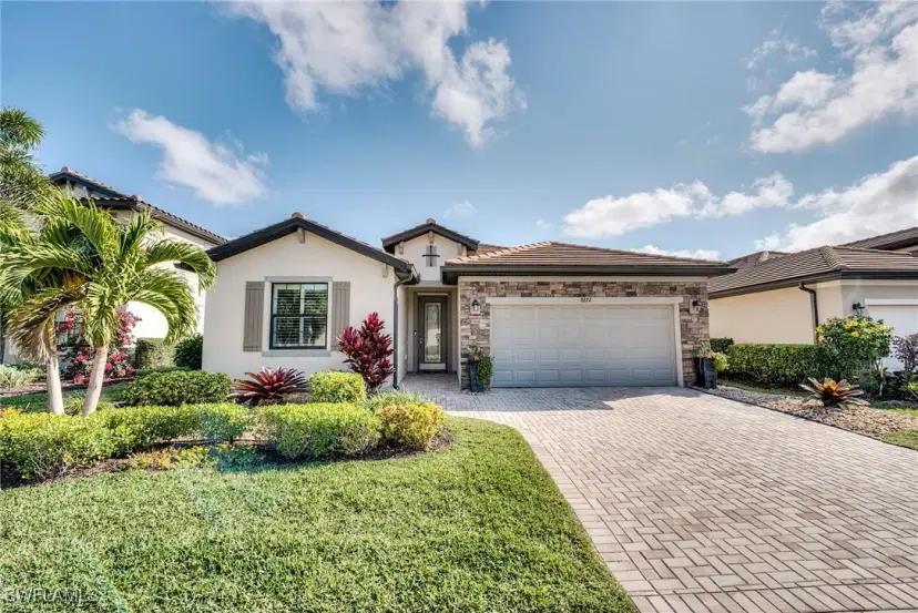 Picture of 9272 Shadow Oak Ln, Naples FL 34120