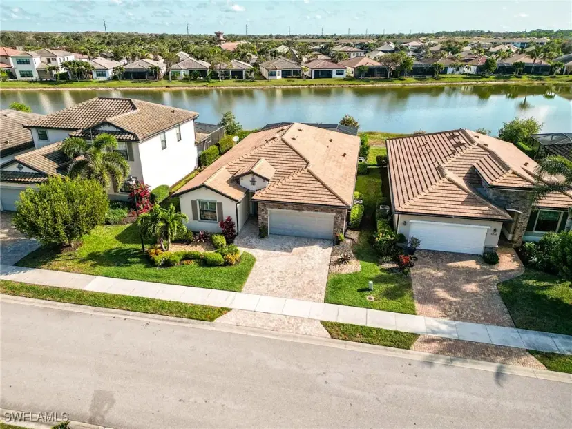 Picture of 9272 Shadow Oak Ln, Naples FL 34120