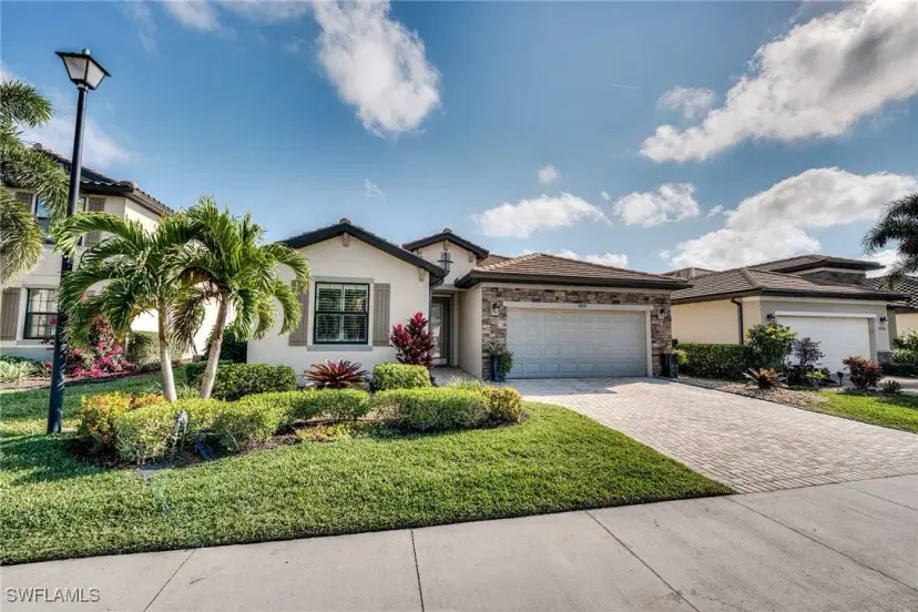 Picture of 9272 Shadow Oak Ln, Naples FL 34120