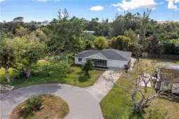 Picture of 930 Entrada Dr N, Fort Myers, FL 33919