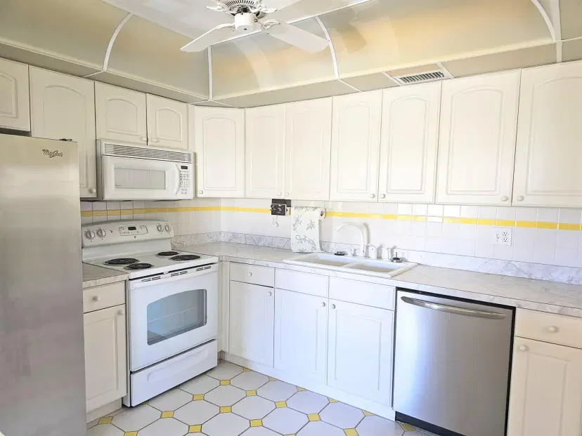Picture of 1800 SE Saint Lucie Boulevard 7-207, Stuart FL 34996