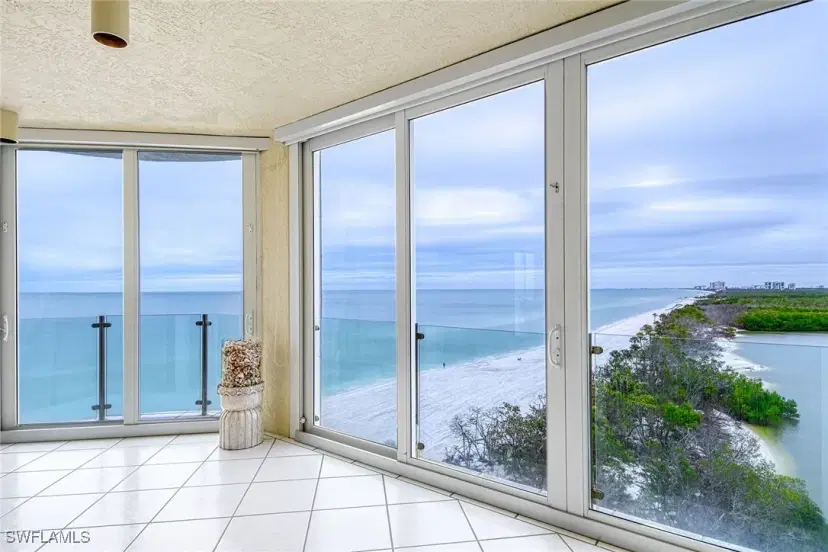 Picture of 10 Seagate Dr 6N, Naples FL 34103