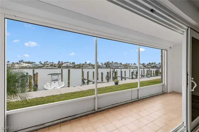 Picture of 2500 Gulf Shore Blvd N N9, Naples FL 34103