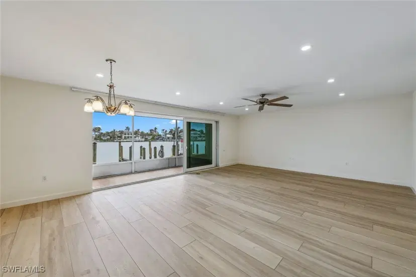 Picture of 2500 Gulf Shore Blvd N N9, Naples FL 34103