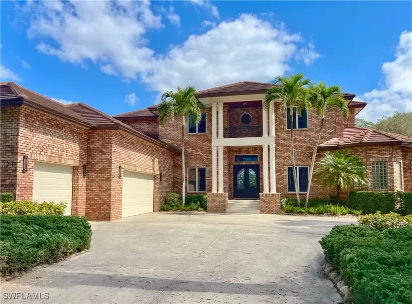 Picture of 9140 The Ln, Naples FL 34109
