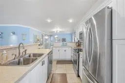 Picture of 5450 Lagoon Dr, Fort Lauderdale, FL 33312