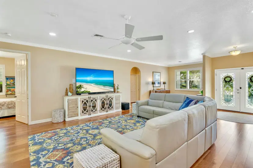 Picture of 736 Hampton Woods Lane Sw, Vero Beach FL 32962