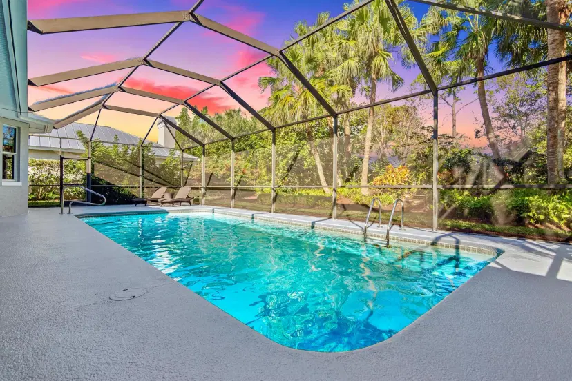 Picture of 736 Hampton Woods Lane Sw, Vero Beach FL 32962