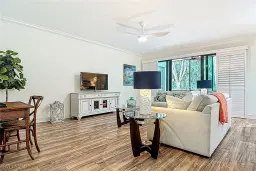 Picture of 1025 Sandpiper St E104, Naples, FL 34102