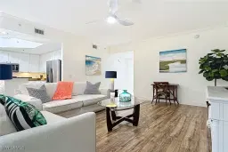 Picture of 1025 Sandpiper St E104, Naples, FL 34102
